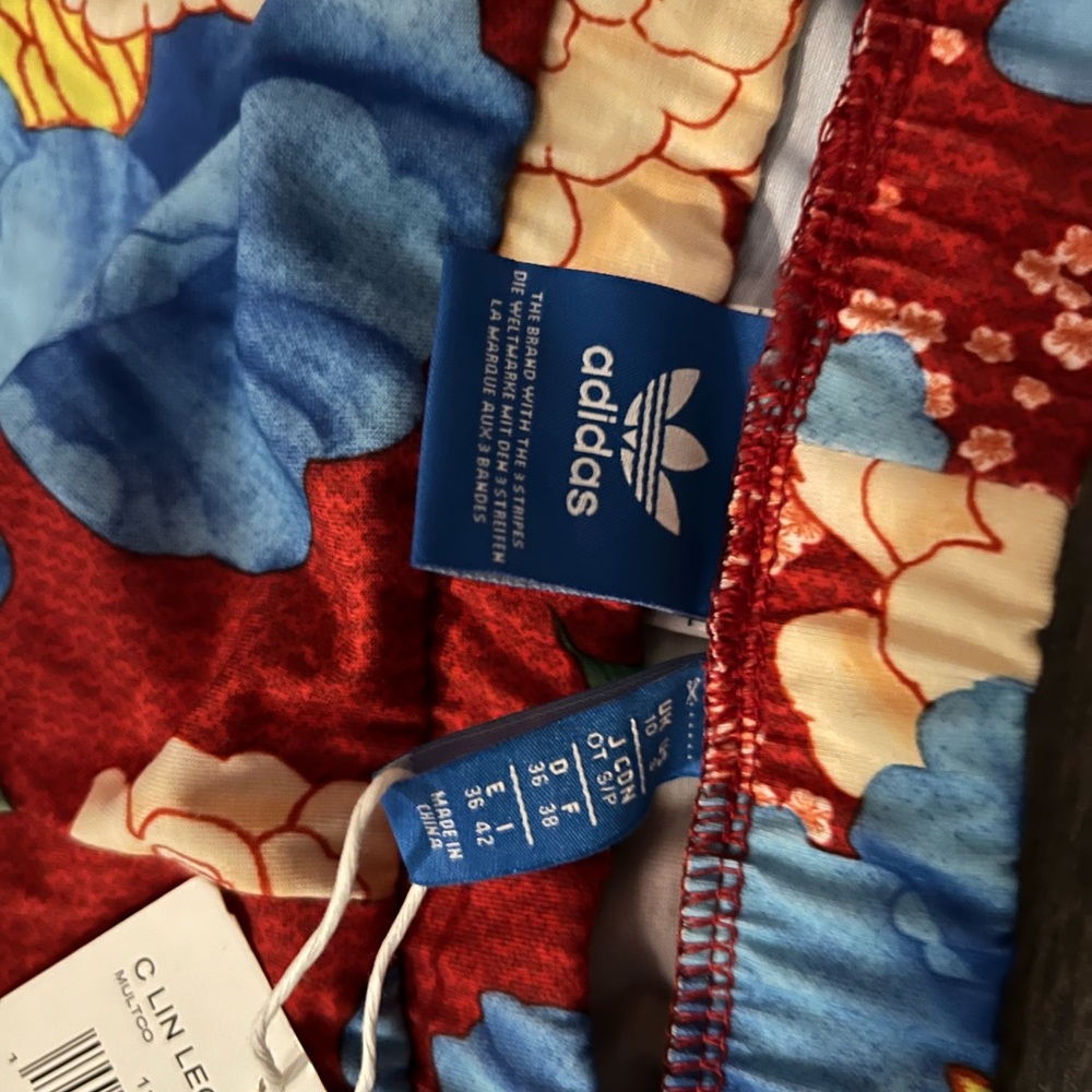 Adidas Red Leggings with Blue and White Floral Pattern - Picture 2 of 5